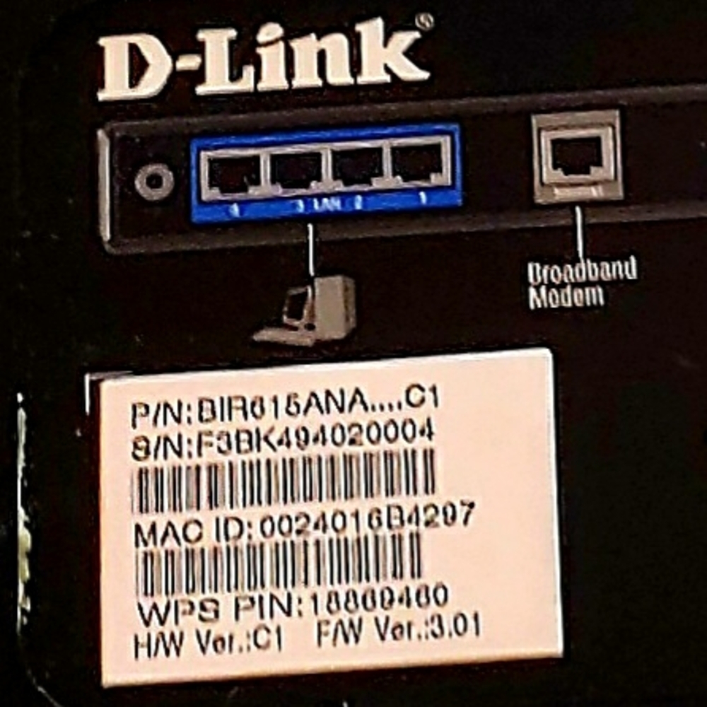 D-LINK DIR-615 Wireless Router with Dual Antennas in Box - EUC - Picture 5 of 15